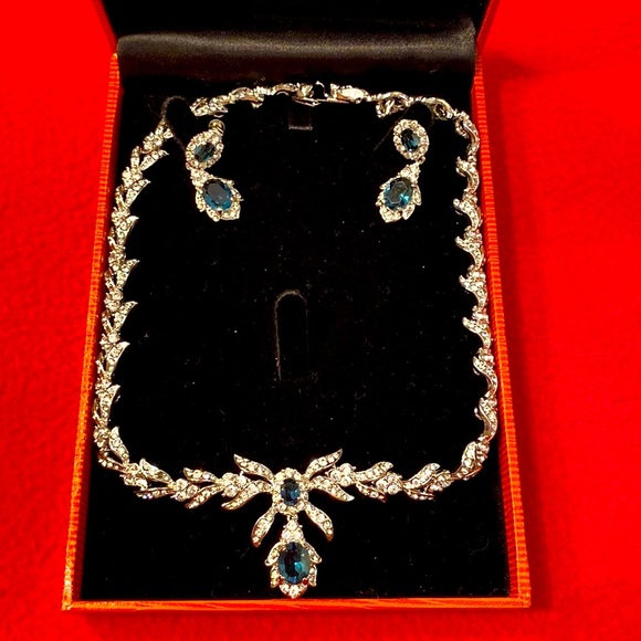 Jewelry - A Set of Absolutely Stunning Simulated Diamond & Sapphire Necklace & Earrings